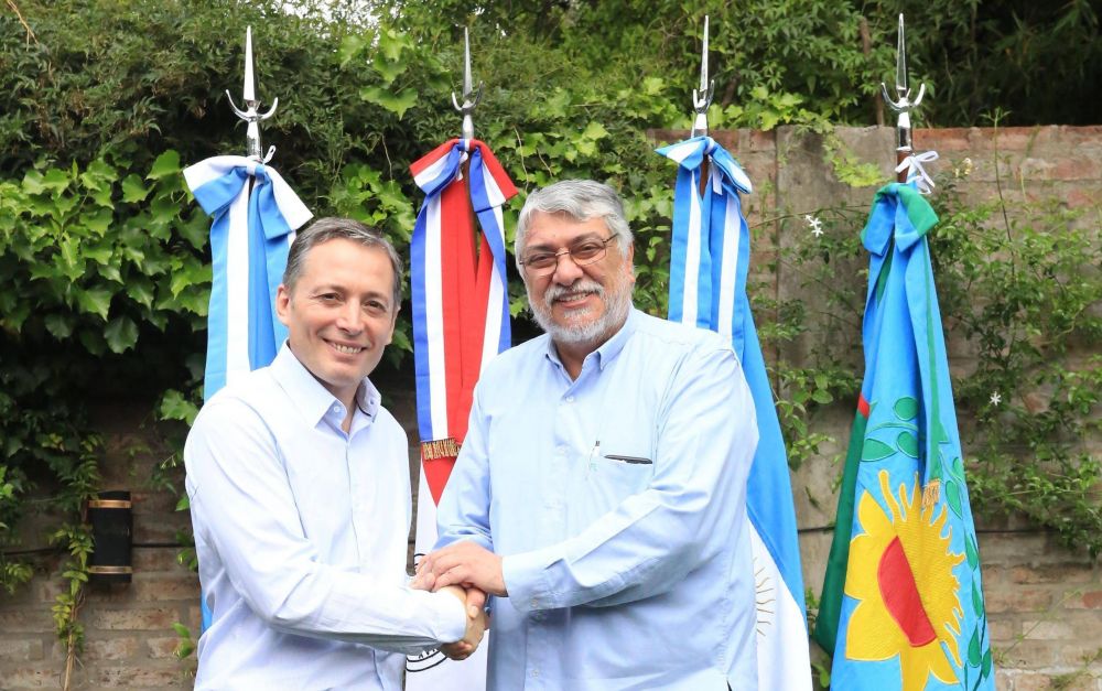 El titular del PJ bonaerense recibi al ex presidente de Paraguay, Fernando Lugo quienes observaron las elecciones generales