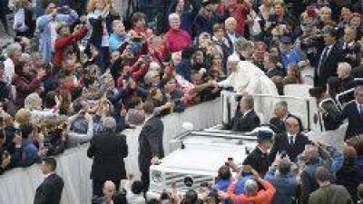 �Buscar soluciones justas a los desaf�os y problemas en Iraq�, llamamiento del Papa