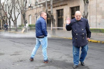 Arroyo se va del gobierno cobrando un sueldo de 426.171 pesos por mes