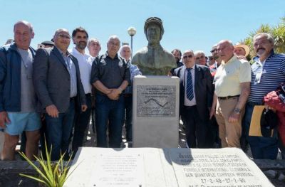 Se oficializ� el monumento a Juan Manuel Fangio