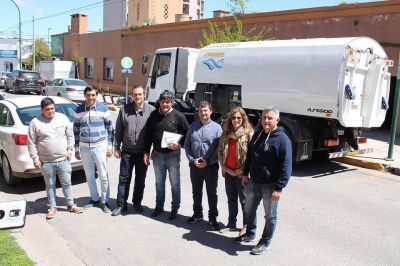 El municipio de Dolores adquiri� una barredora