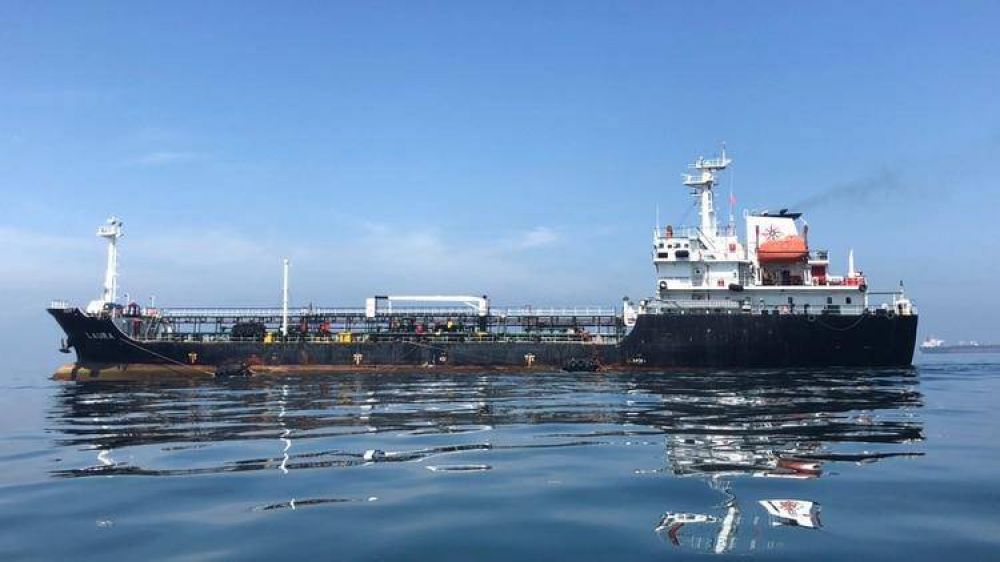 Nicols Maduro prometi fondos para terminar los petroleros de PDVSA en un astillero argentino