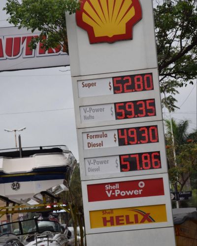 El combustible más caro llega a casi $60, pero afirman que los precios están retrasados un 20%