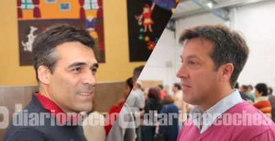 Mir� el pedido de informes presentado hace instantes por el intendente electo, Dr. Arturo Rojas al Dr Facundo L�pez