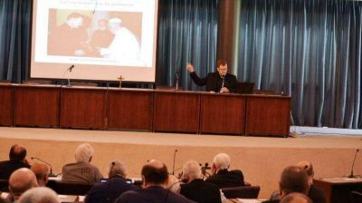 Los obispos argentinos debaten sobre c�mo prevenir abusos sexuales en la Iglesia