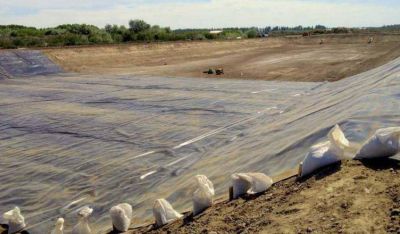 Con la premisa de cuidar el ambiente, la planta cloacal de Beltr�n alcanz� el 70% de avance