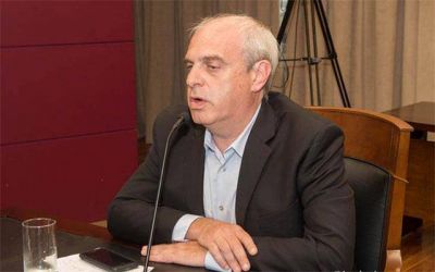 Rabinovich: �Est�n designando amigos, amantes y parientes para poder quedarse�