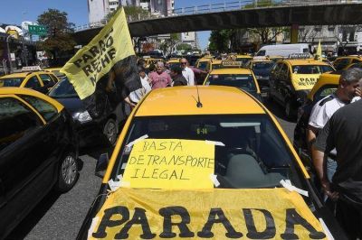 Taxistas volver�n a movilizarse y se espera caos de tr�nsito en distintos puntos de la Ciudad de Buenos Aires