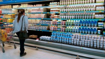 Los nuevos aumentos autorizados por el gobierno de Macri llevar�n el piso de la inflaci�n para 2019 al 54%