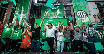 Godoy reasumi� la conducci�n de ATE y Aguiar le cerr� la puerta al regreso a la CGT
