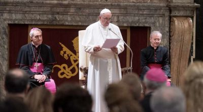 El Papa Francisco pide proteger la vida amenazada y sembrar esperanza