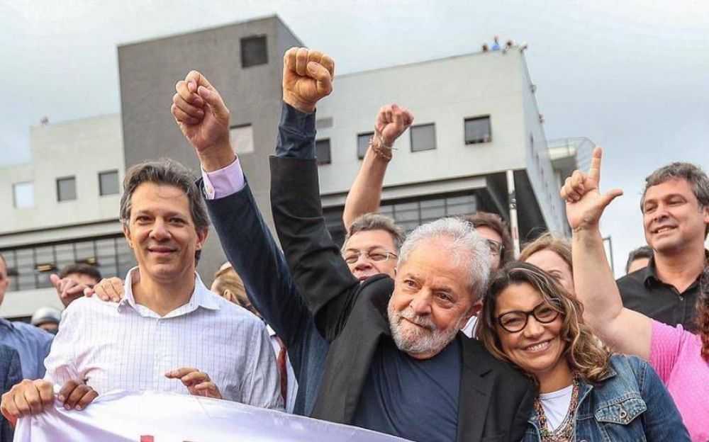 Intendentes peronistas celebran la libertad de Lula mientras se habla del 17 de Octubre brasileo 