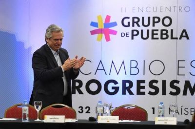 De Bugs Bunny a Do�a Florinda: empieza a crecer la lista de enemigos de Alberto Fern�ndez