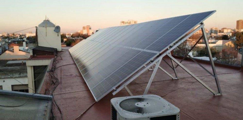 Un colegio de Caseros sum paneles solares para ahorrar un 40 % de energa
