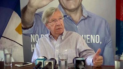 Ministro Astori asegur� que la baja del precio de los combustibles es posible