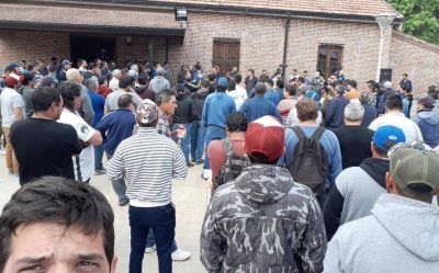 Techint frenó las obras de un reactor en Atucha y suspendió a 500 trabajadores 