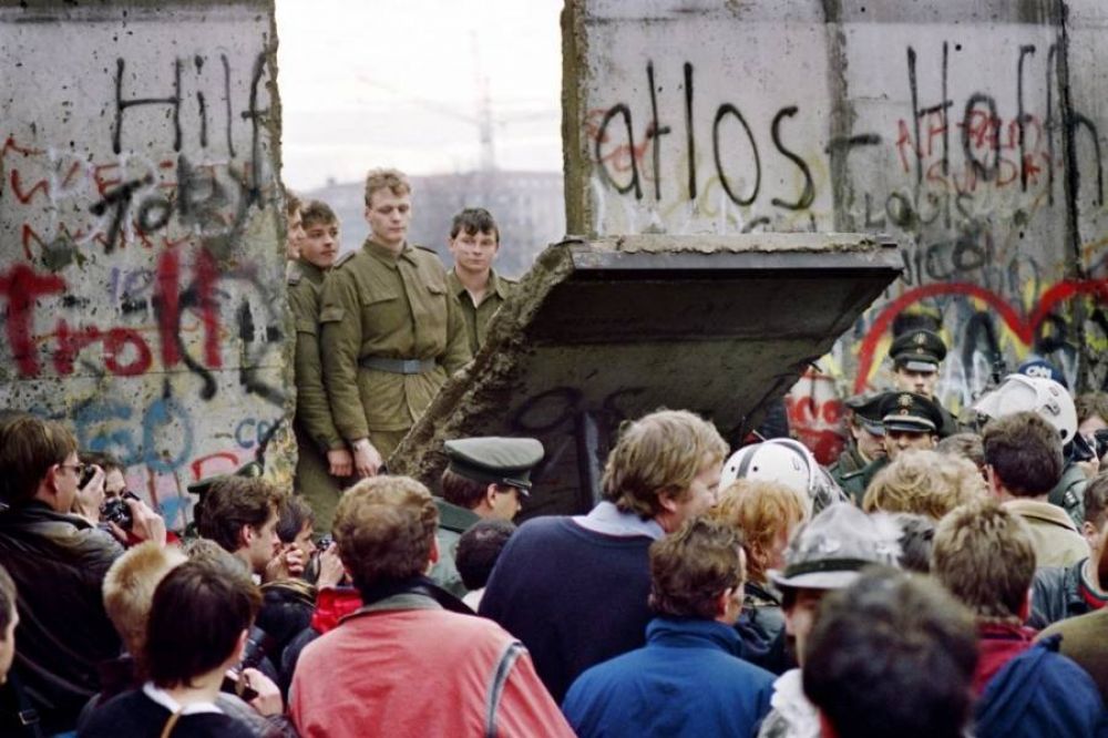 Los obispos europeos dicen que la cada del muro de Berln fue proftica