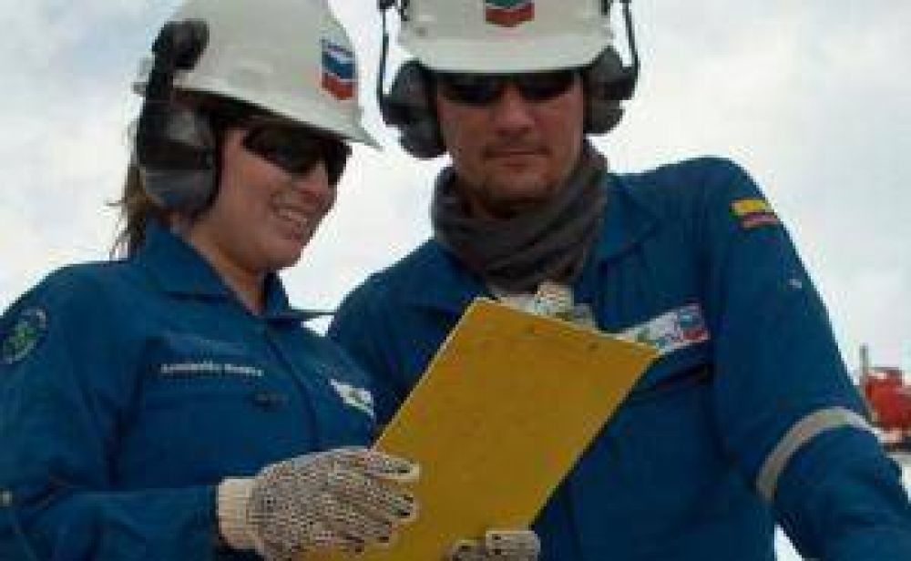 Petrolera Chevron quiere reforzar sus actividades con ms mujeres