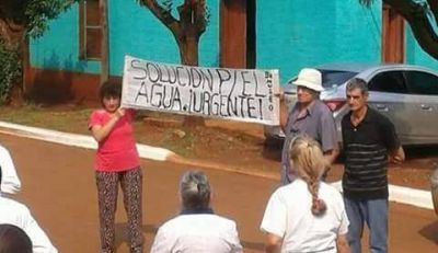 San Carlos: la Intendente cuestion� manifestaciones por falta de agua potable y calcul� que en tres meses se normalizar� el suministro