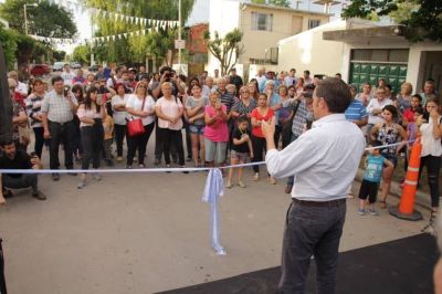 Jaime M�ndez inaugur� el nuevo pavimento de Mateo Bootz
