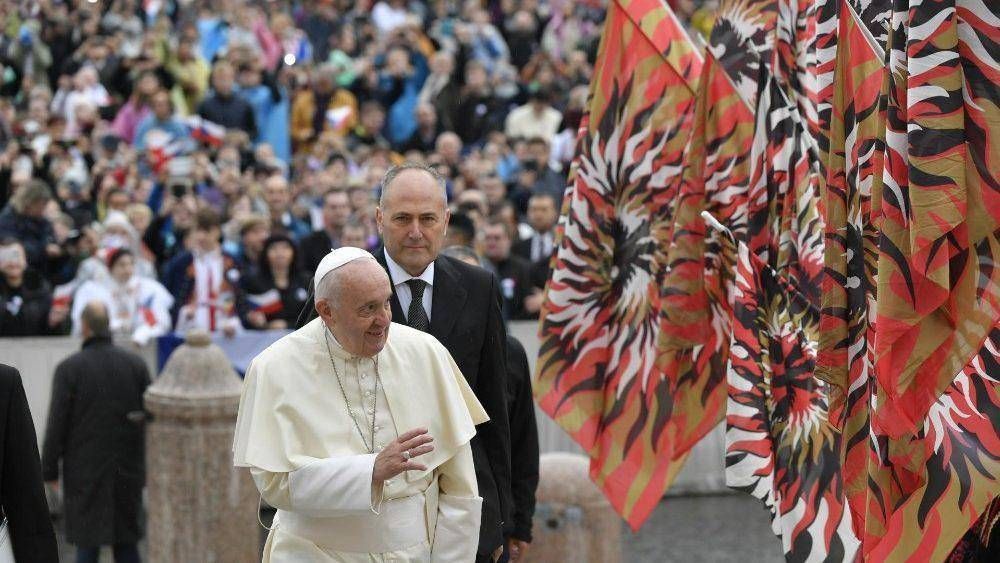 El Papa en la catequesis: los laicos son los responsables de hacer crecer la fe