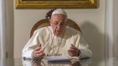 Papa a peregrinos de Lourdes: Dios quiere pasar por nosotros para salvar al mundo