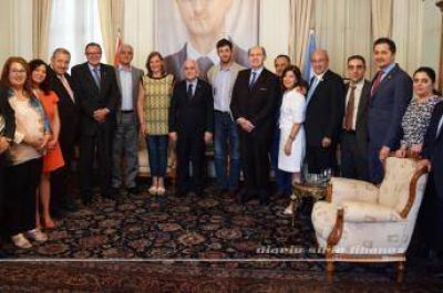 Encuentro entre el Grupo Parlamentario de Amistad Argentino-Sirio y diplom�ticos de la Cancilleria
