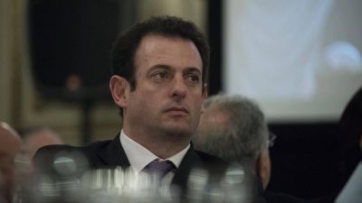 La UIA abre el paraguas y ve 