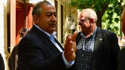 Tras el rechazo de la UIA, la CGT enfr�a el pedido de doble indemnizaci�n