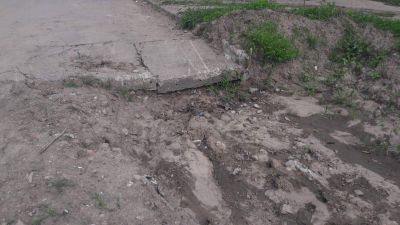 Abandono de obras en barrio Sarmiento