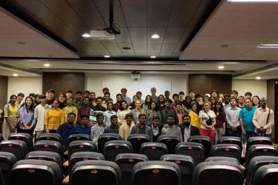 Un vecino de Moreno viaj� a la India para participar de un Foro de Ingenier�a