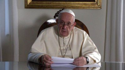 Papa a j�venes vietnamitas: �Mostrad sin miedo vuestra identidad cat�lica�