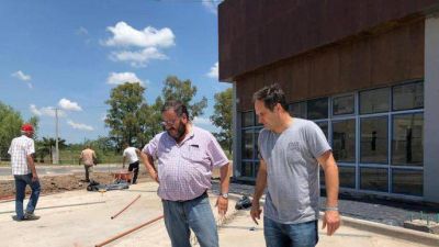 Navarro: Maggiotti recorri� la obra de terminal municipal