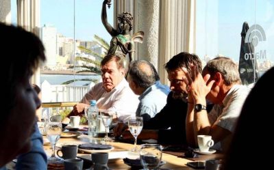 Montenegro enfrenta las primeras internas que complican la gobernabilidad para el inicio de su mandato 