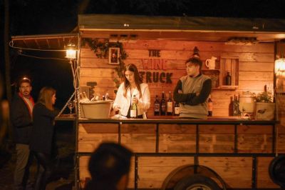 Se present� en Mar del Plata el primer carro de vinos de Argentina