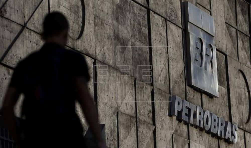 Petrobras inicia la negociacin directa de cuatro refineras en Brasil