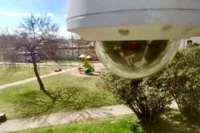Mor�n: Se instalaron 720 c�maras y se increment� la seguridad