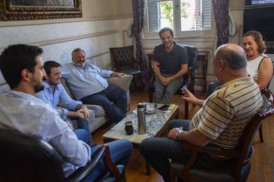 Abella recibi� al ministro de Gobierno bonaerense