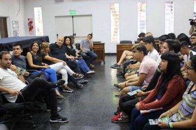 Merlo | La participaci�n joven como motor de la gesti�n