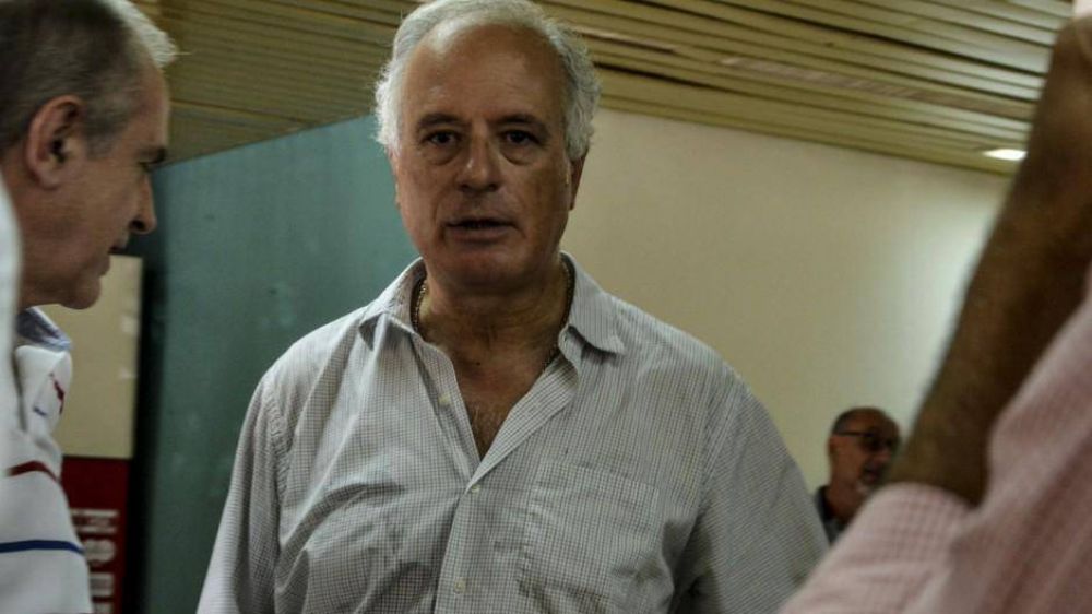 Nosiglia negocia con el peronismo para poner a Jos Luis Vila en inteligencia