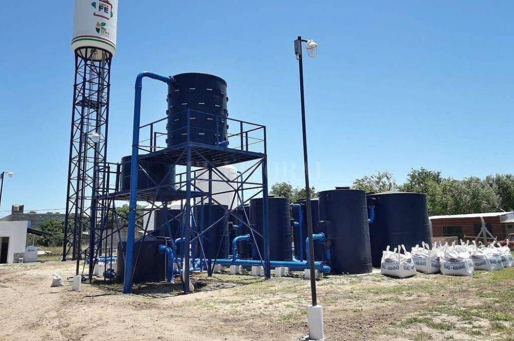 La provincia finaliz la construccin de un nuevo sistema de agua potable para la ciudad de Recreo