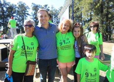 Esteban Echeverr�a: Fernando Gray particip� de una nueva Correcaminata Solidaria de Casa M.A.N.U.