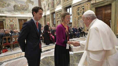 El Papa a j�venes emprendedores: garantizar a todos ganarse la vida dignamente