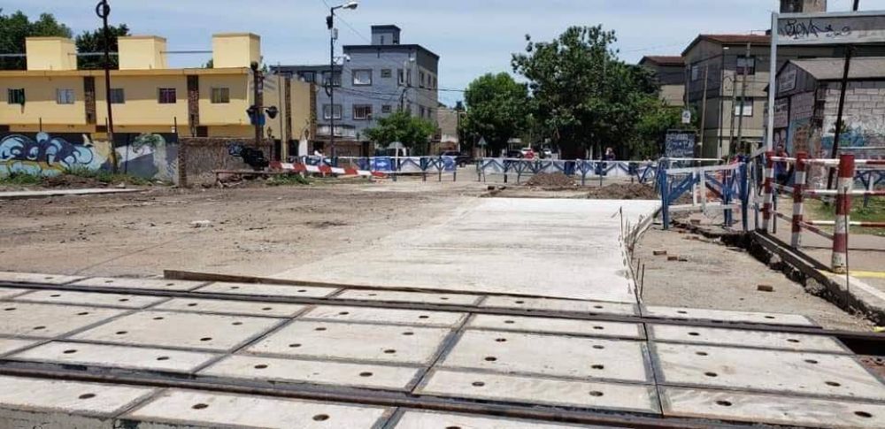 Ensanche del paso a nivel de la calle Irigoin, la obra que promete seguir mejorando la transitabilidad en San Miguel