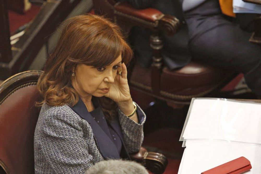 Cristina Kirchner avanza para ocupar las principales comisiones