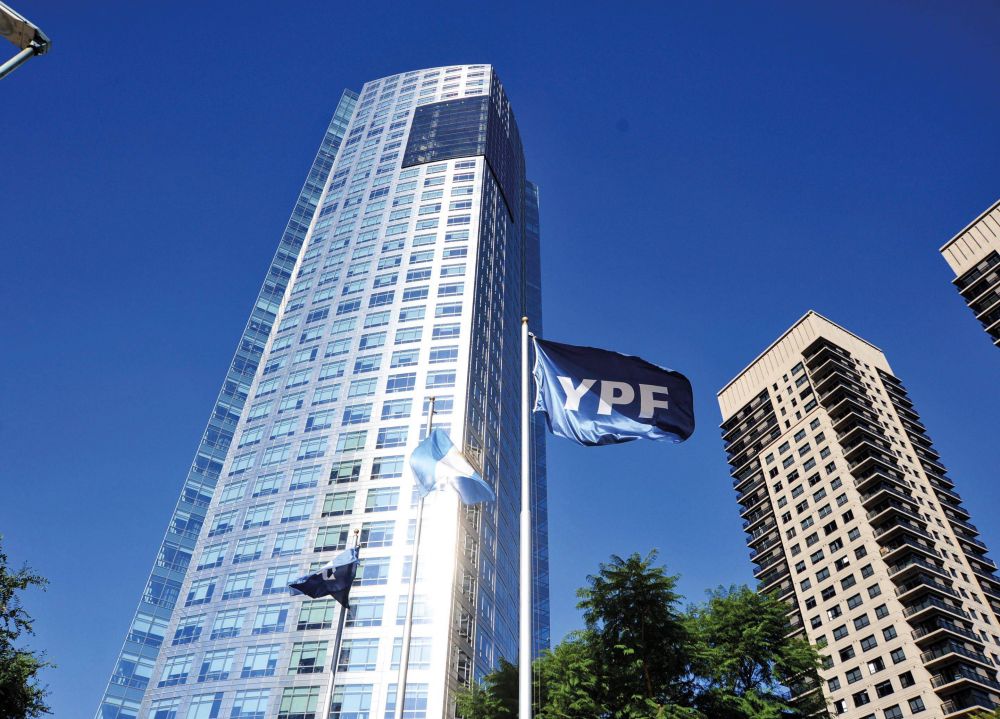 YPF sale a buscar financiamiento en el mercado local por hasta u$s150 millones