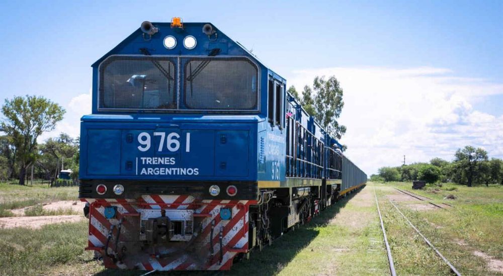 Dictaron conciliación obligatoria y la Unión Ferroviaria levantó el paro en los servicios de larga distancia y carga