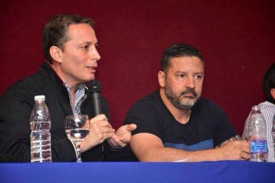 Tras dejar la conducci�n del PJ bonaerense, Gray buscar� fortalecer los equipos t�cnicos del partido