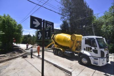 Avanza el plan de obras que beneficiar� a los vecinos de Villa Castells