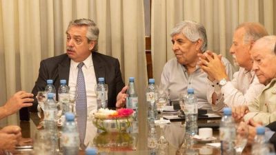 Alberto Fern�ndez busca cerrar las internas y se concentra en Econom�a, sin esperanza en Lavagna